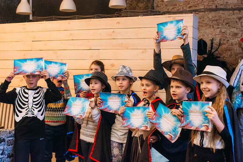 Как отметить Новый год классом — идеи для младших школьников в Липецке